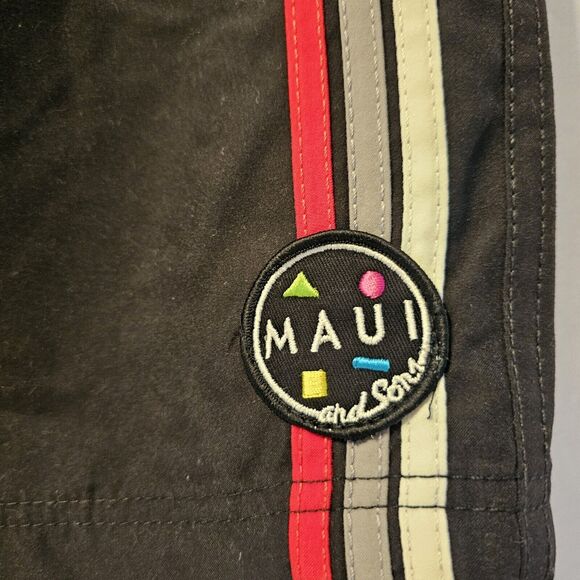 Maui and Sons 3 pocket casual Boardshorts Sz 32 waist‎ Black Red Grey Stripe - Picture 8 of 8